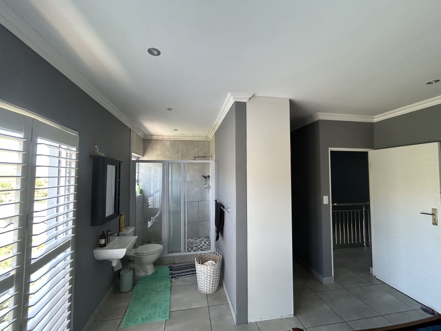 3 Bedroom Property for Sale in Nahoon Valley Park Eastern Cape